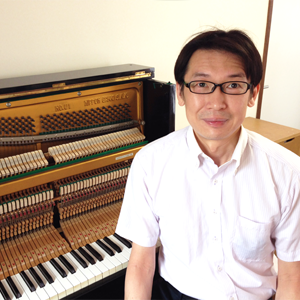 ピアノ調律師 小林弘児
